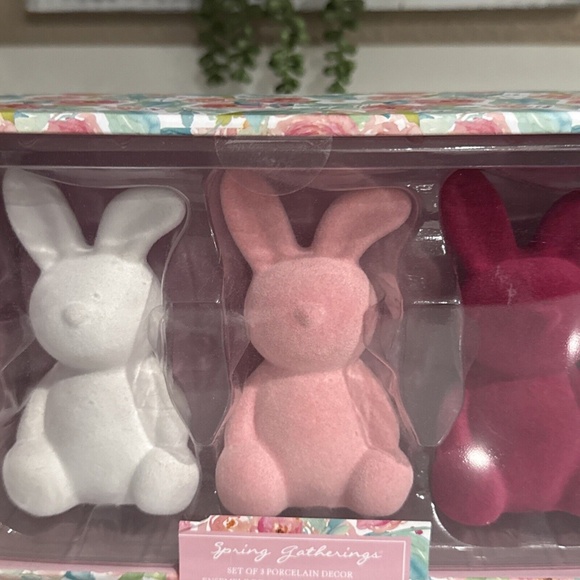 Spring Gatherings Set Of 3 Porcelain Flocked Bunnies Easter Decor - Picture 3 of 4